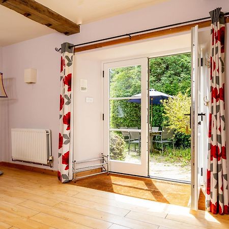 Bramley Cottage Ottery St Mary Exteriör bild
