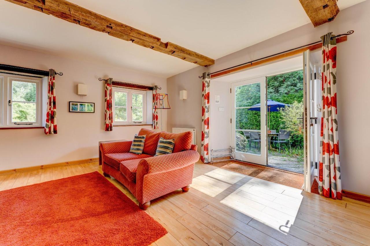 Bramley Cottage Ottery St Mary Exteriör bild